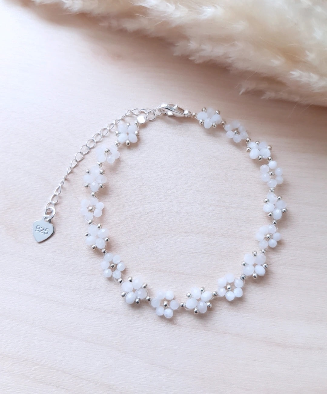 Blümchen Armband Mondstein Silbrig