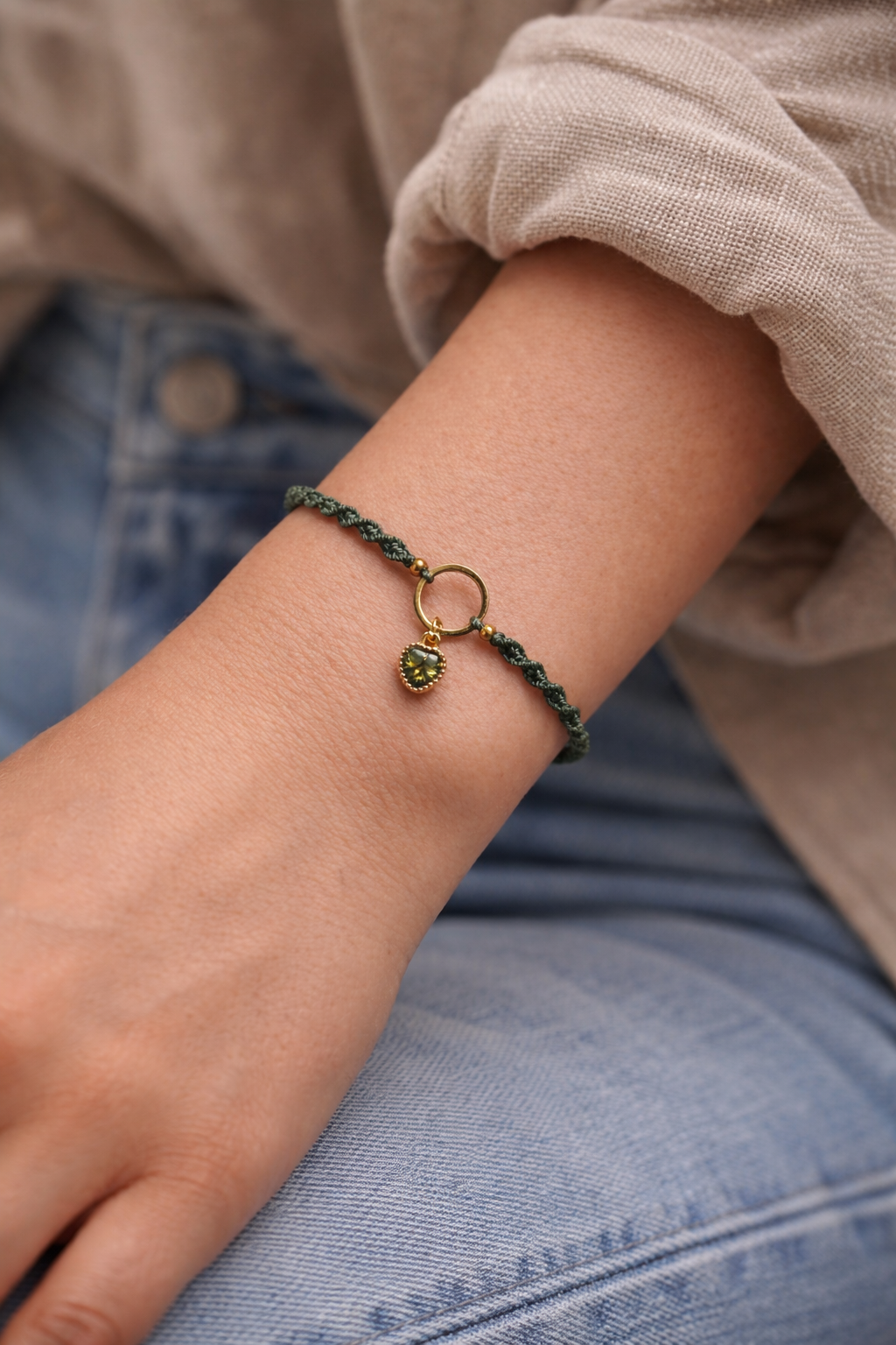 Geknüpftes Armband Herz Gold