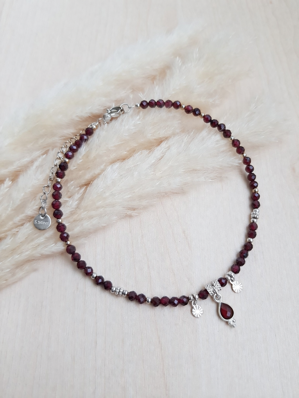 Edelsteinfusskette Granat Silbrig
