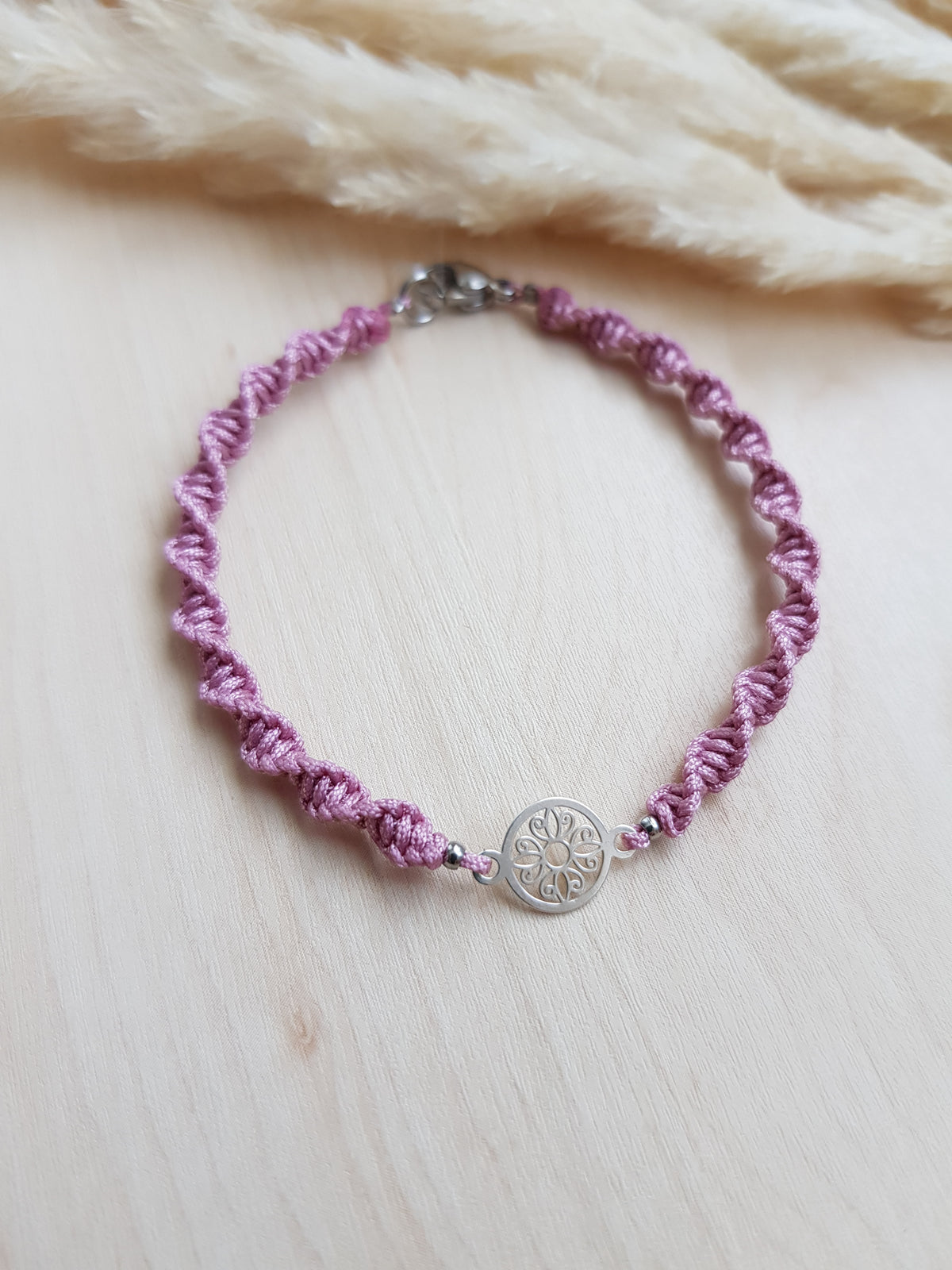 Geknüpftes Armband Mandala Silbrig