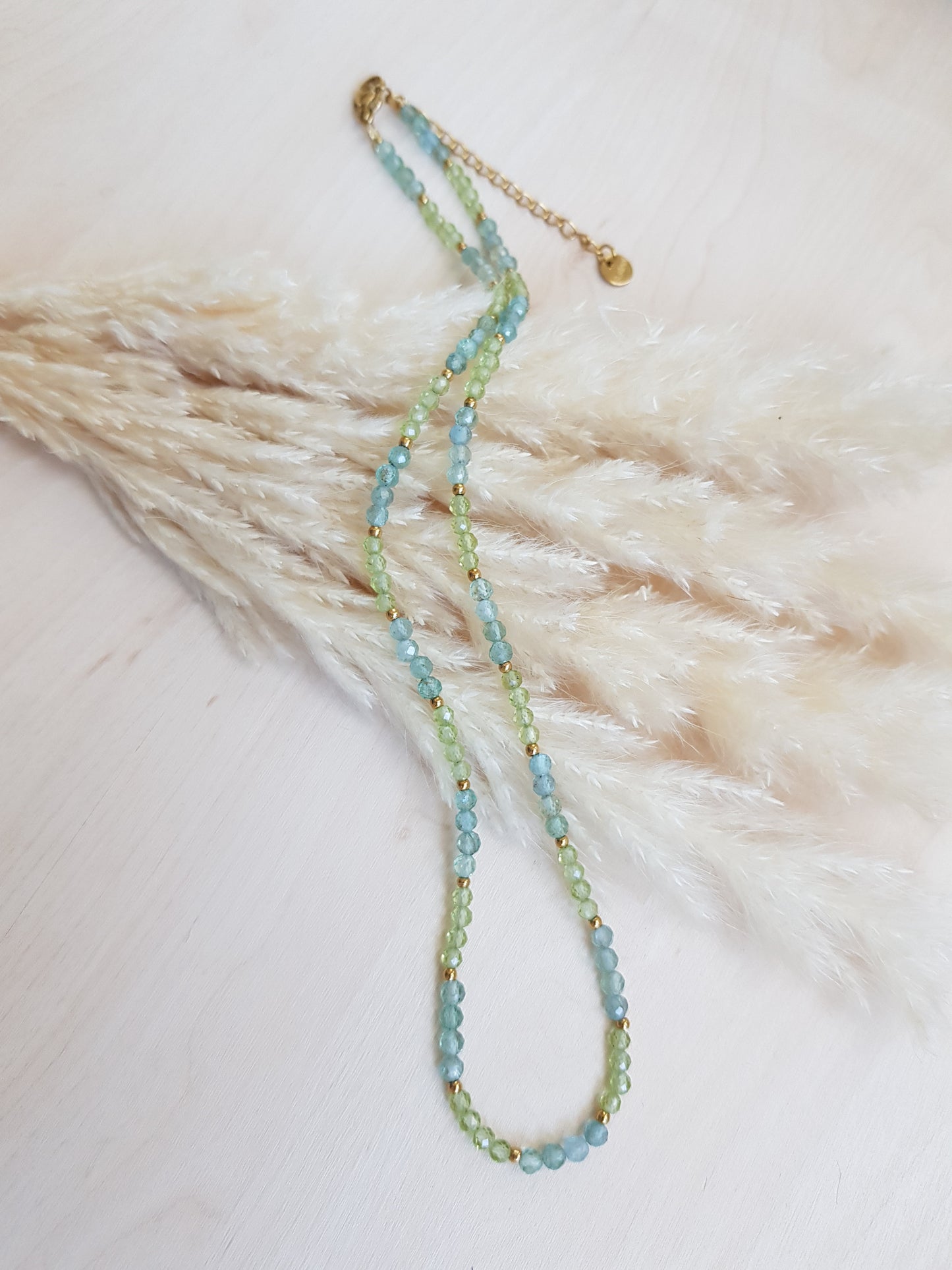 Halskette Aqua Apatit & Peridot Goldig