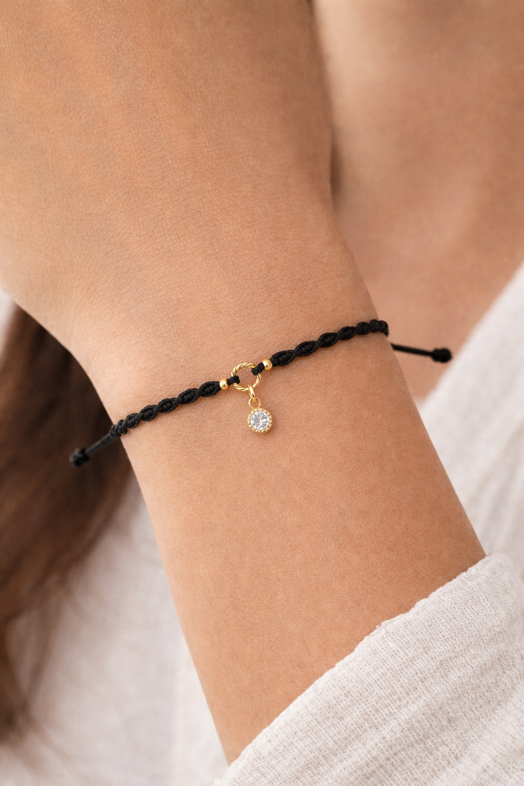 Geknüpftes Armband Gold Anhänger Rund