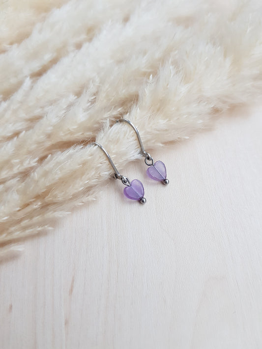 Herzohrringe Amethyst Silbrig